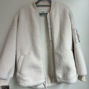 Abercrombie & Fitch Oversized Cream Sherpa Jacket NWT
